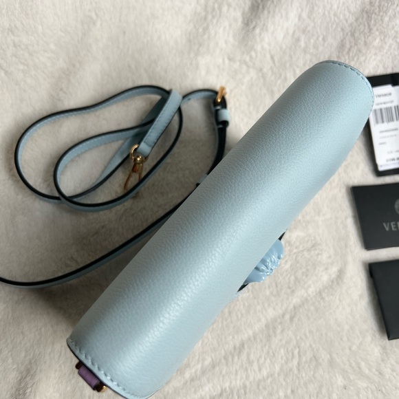 🖤SOLD🖤 Versace light blue ‘La Medusa’ shoulder bag NWT - Picture 8 of 16
